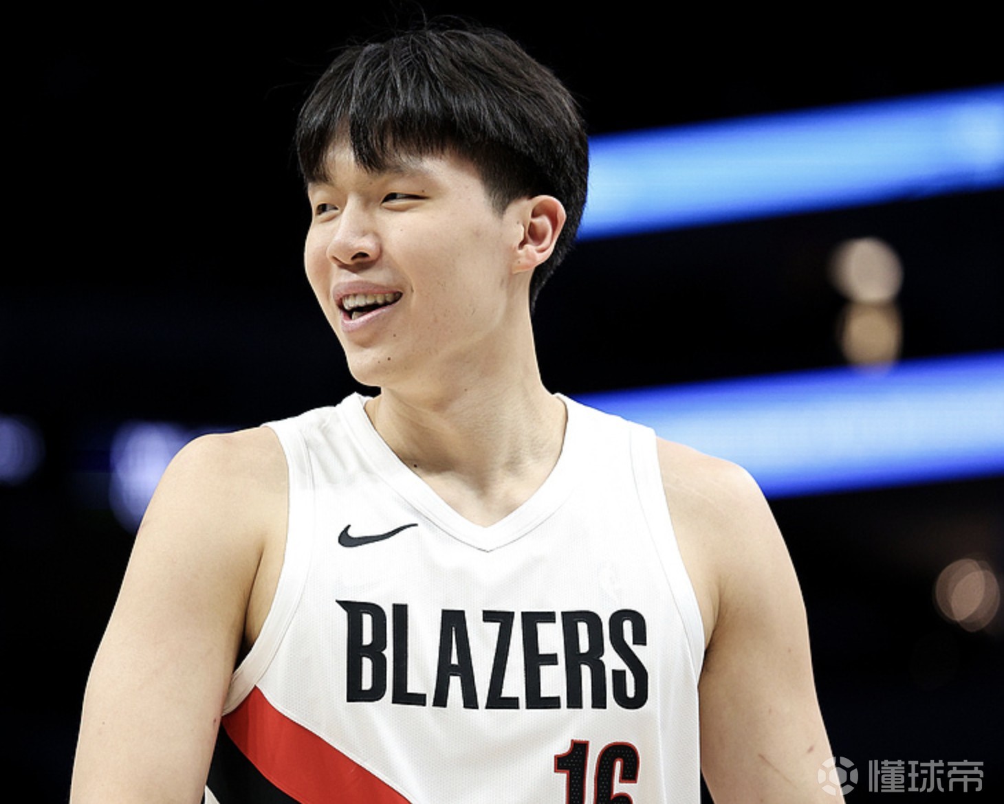 记者问若国家队比赛和NBA冲突会怎么选？瀚森：下一个问题